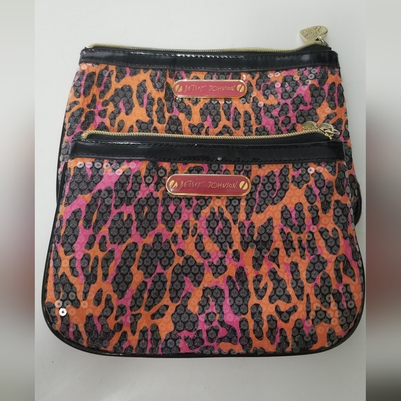 Set of 2 Betsy Johnson zipper pouches - Picture 2 of 6